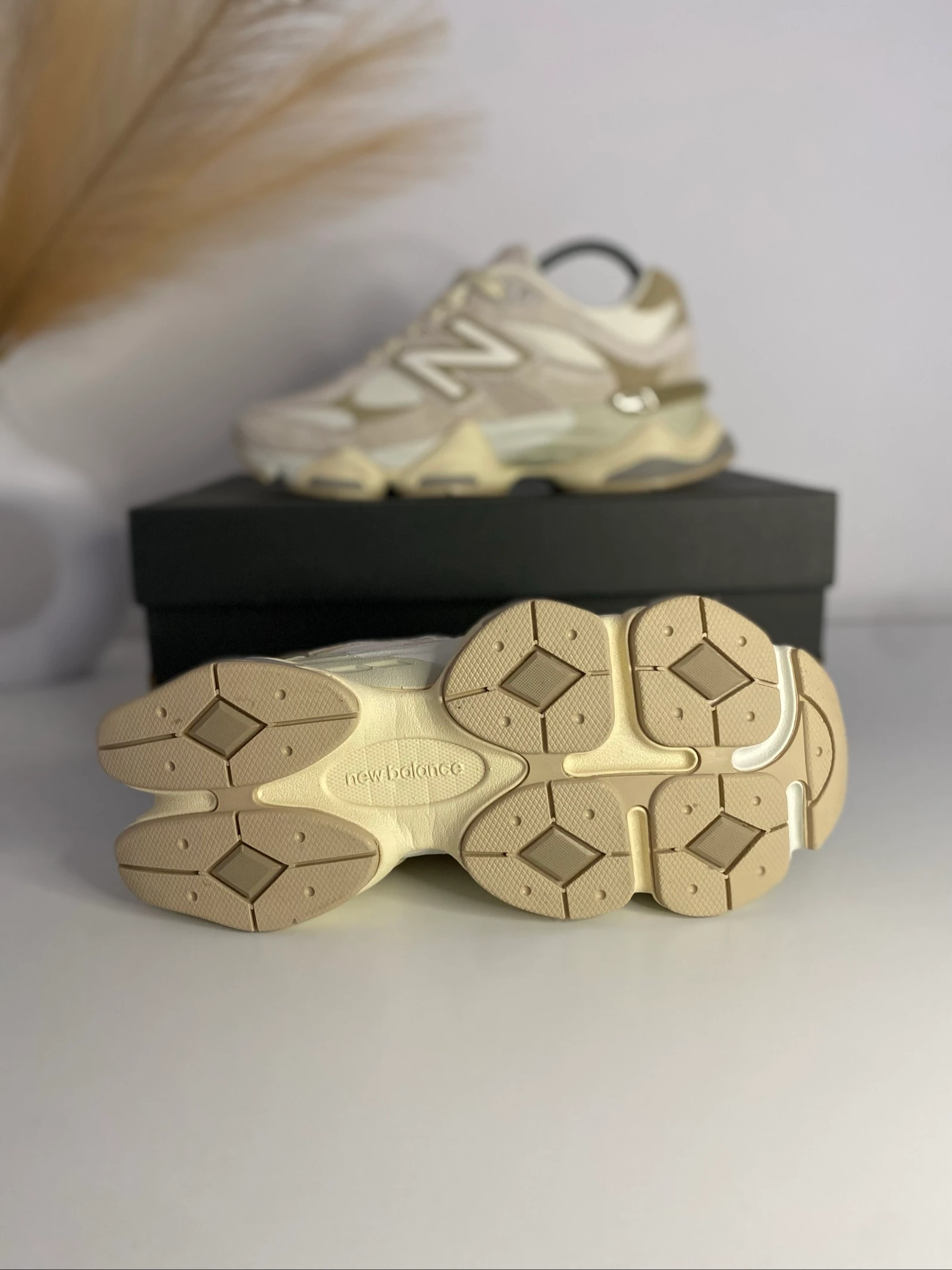 New Balance 9060 Beige 38 – photo 6